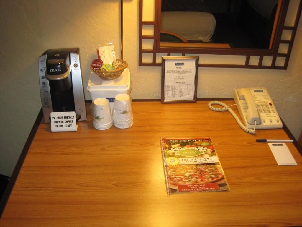 Travelodge By Wyndham Seattle By The Space Needle Экстерьер фото