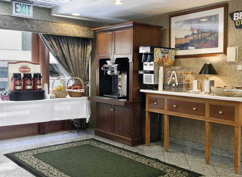 Travelodge By Wyndham Seattle By The Space Needle Интерьер фото